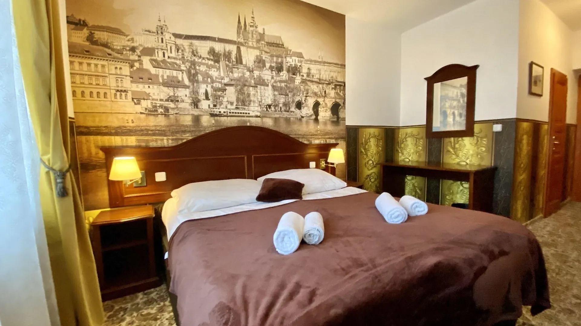 Hotel Liliova Prague Old Town 4*,