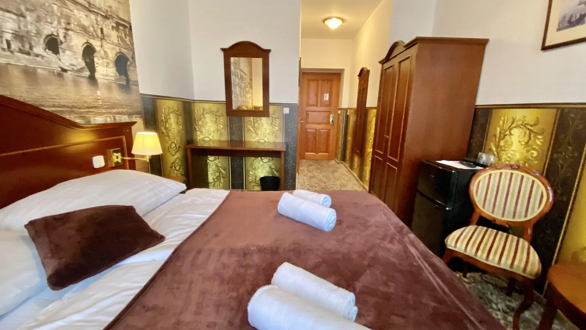 Hotel Liliova Prague Old Town 4*,