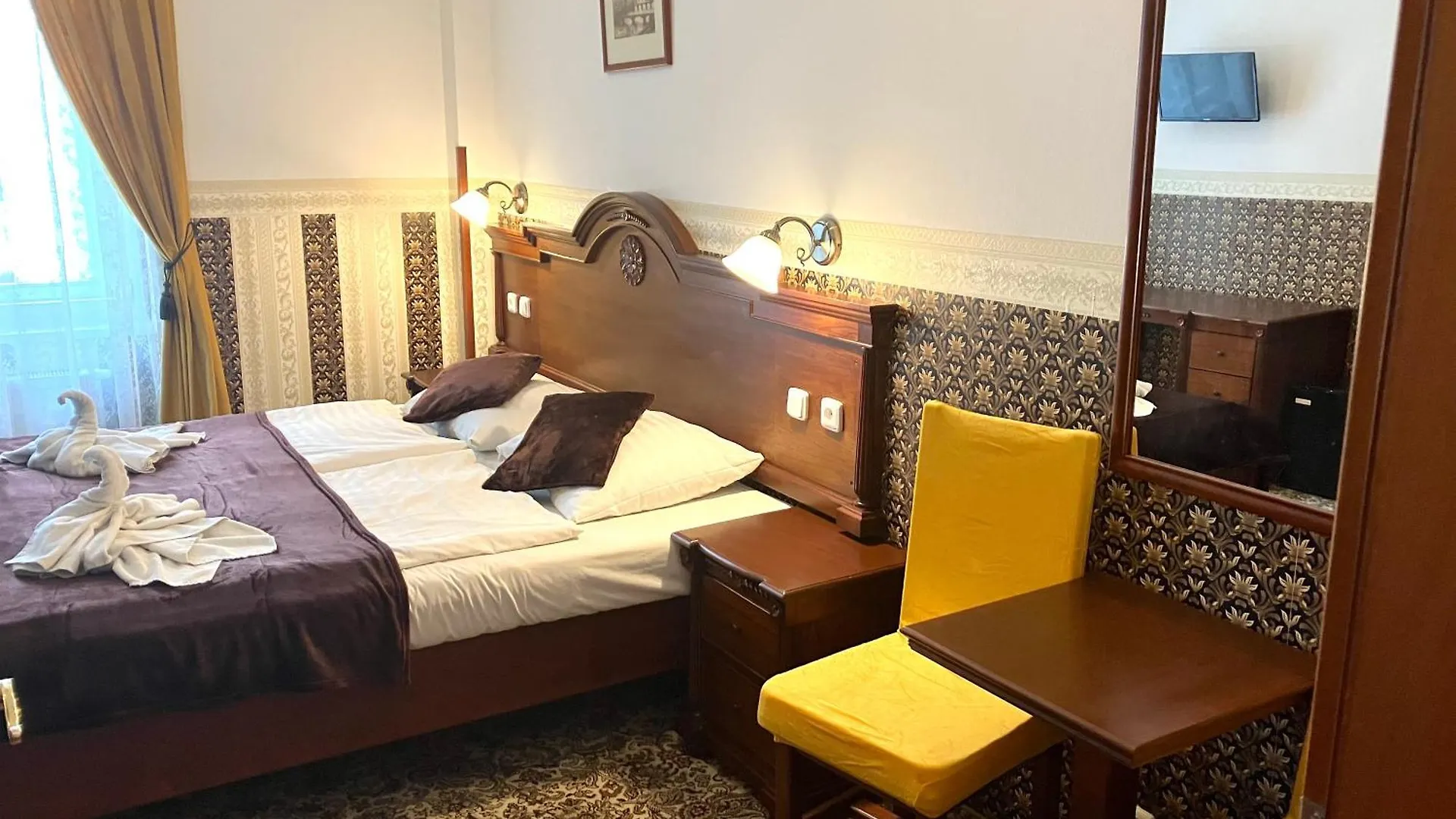 Hotel Liliova Prague Old Town 4*,