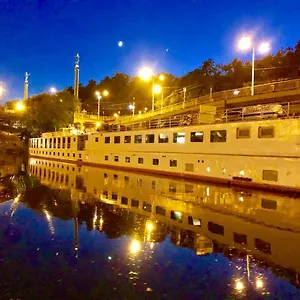 Botel Florentina Boat, Praga