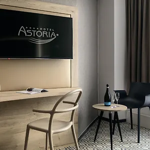 4* Otel Astoria