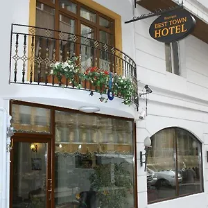 Town Otel
