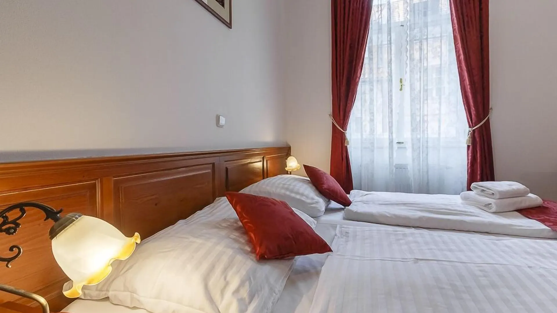 Hotel Liliova Prague Old Town 4*,  Çek Cumhuriyeti